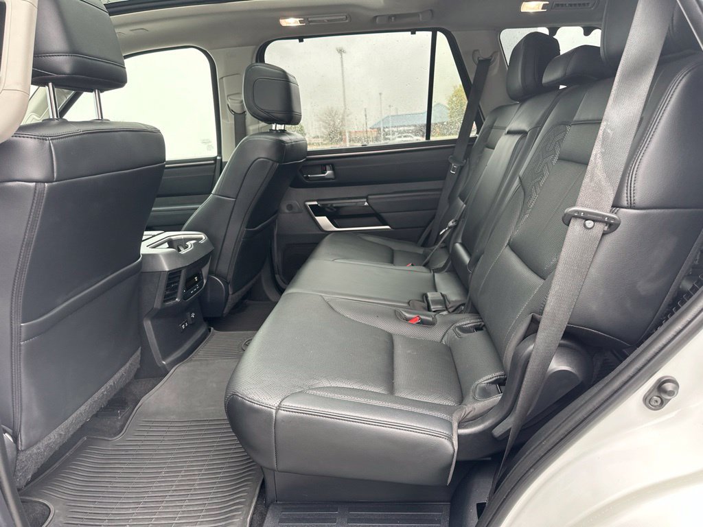 Used 2023 Toyota Sequoia Limited AWD/4WD image 18
