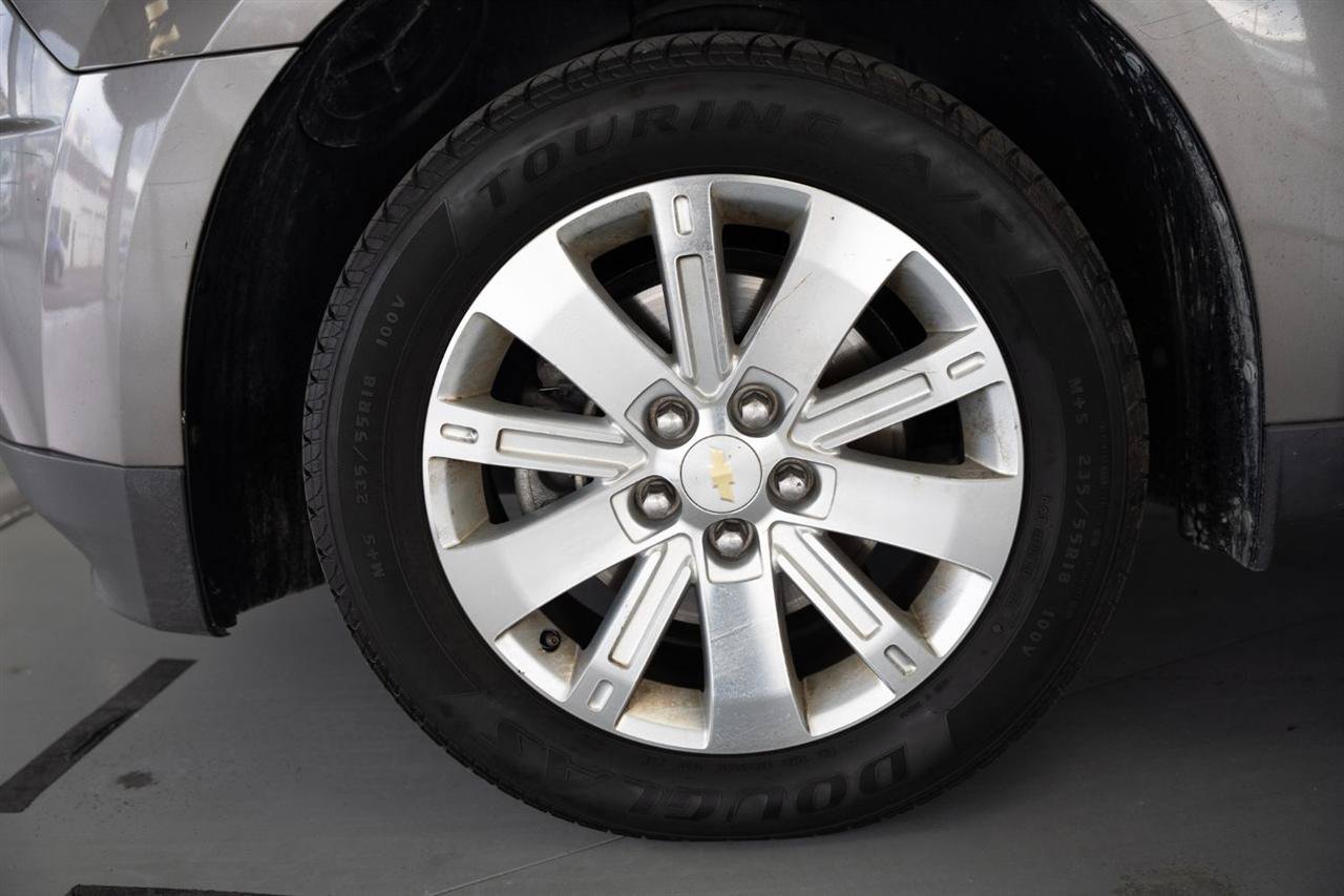 Used 2011 Chevrolet Equinox LT w/ Driver Convenience Package AWD/4WD image 9