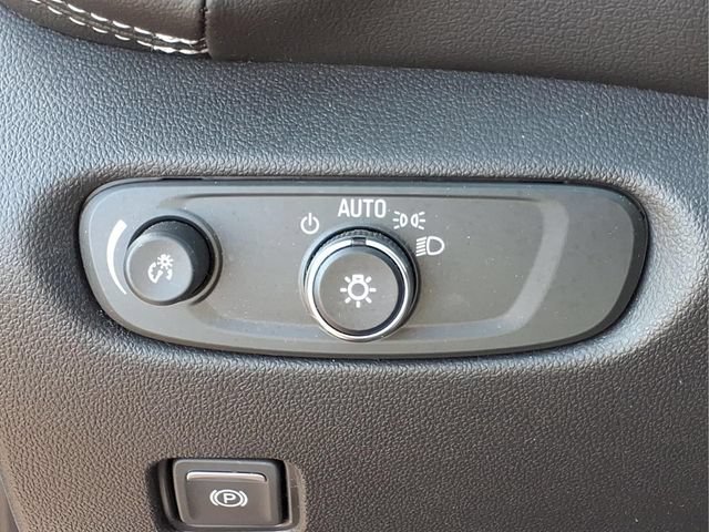 Used 2024 Chevrolet Blazer LT w/ Convenience Package FWD image 17