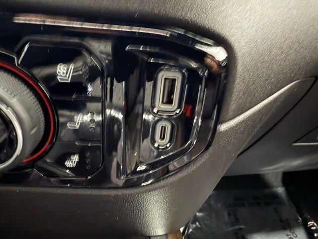 Used 2025 Chevrolet Silverado 1500 High Country w/ High Country Premium Package image 42