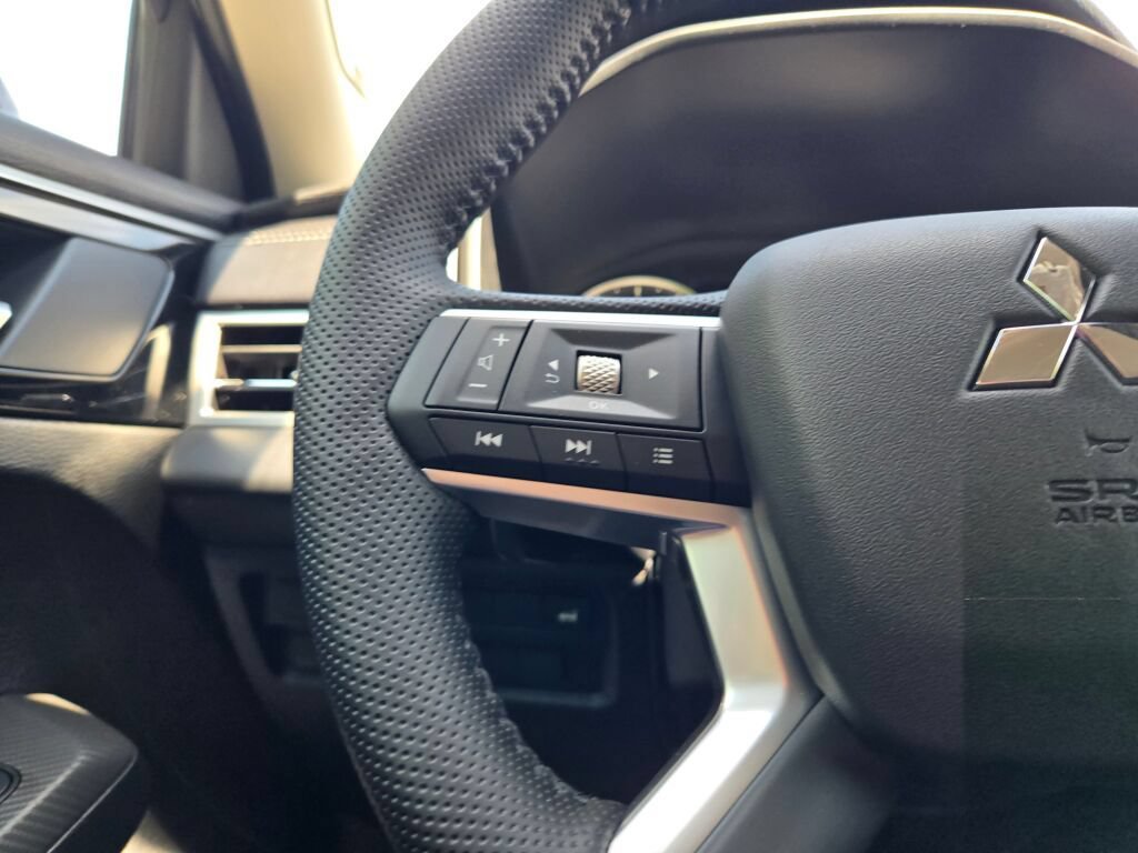 New 2026 Mitsubishi Outlander SE AWD/4WD image 26