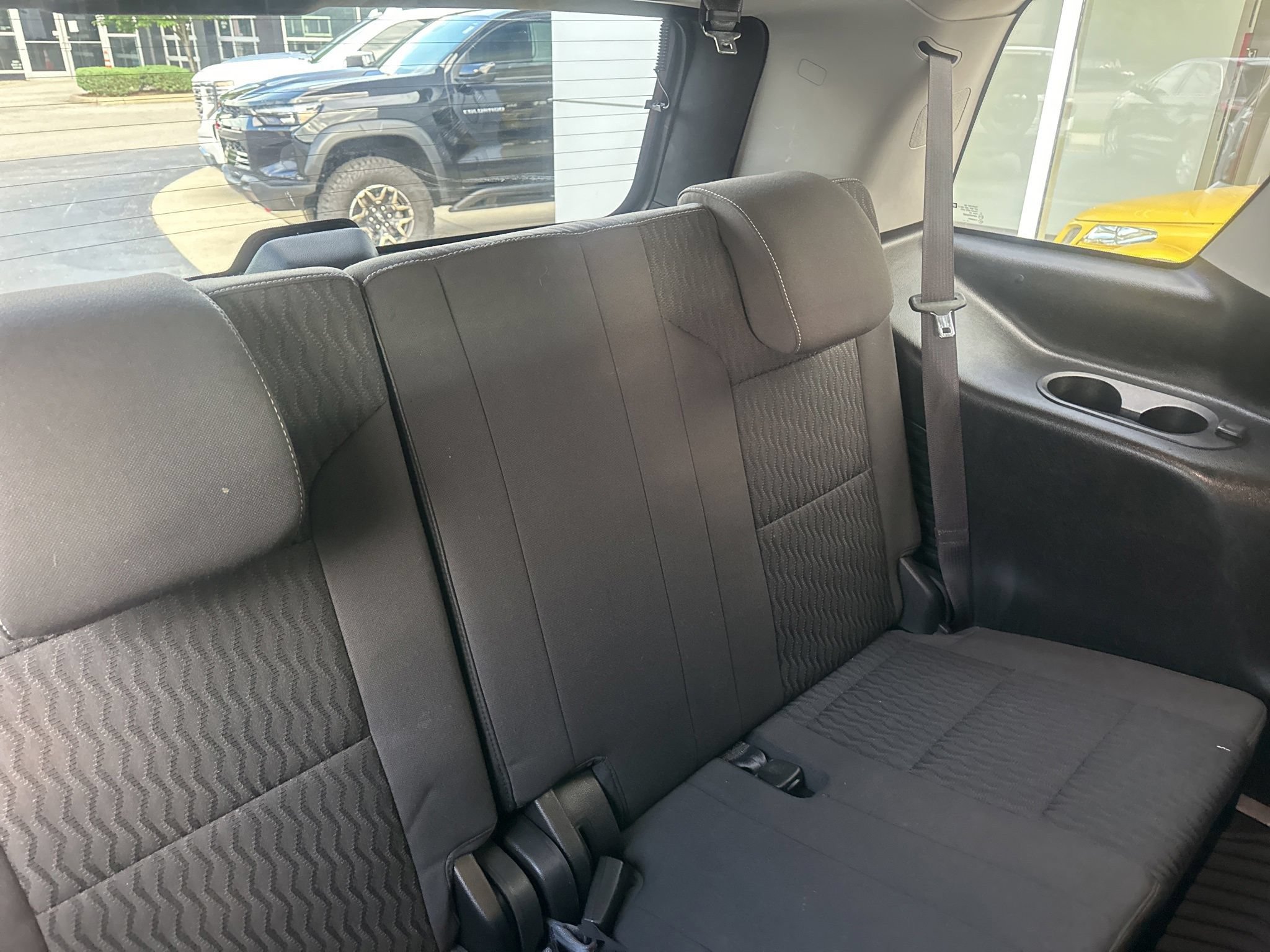 Used 2017 GMC Yukon SLE w/ SLE Value Package AWD/4WD image 16