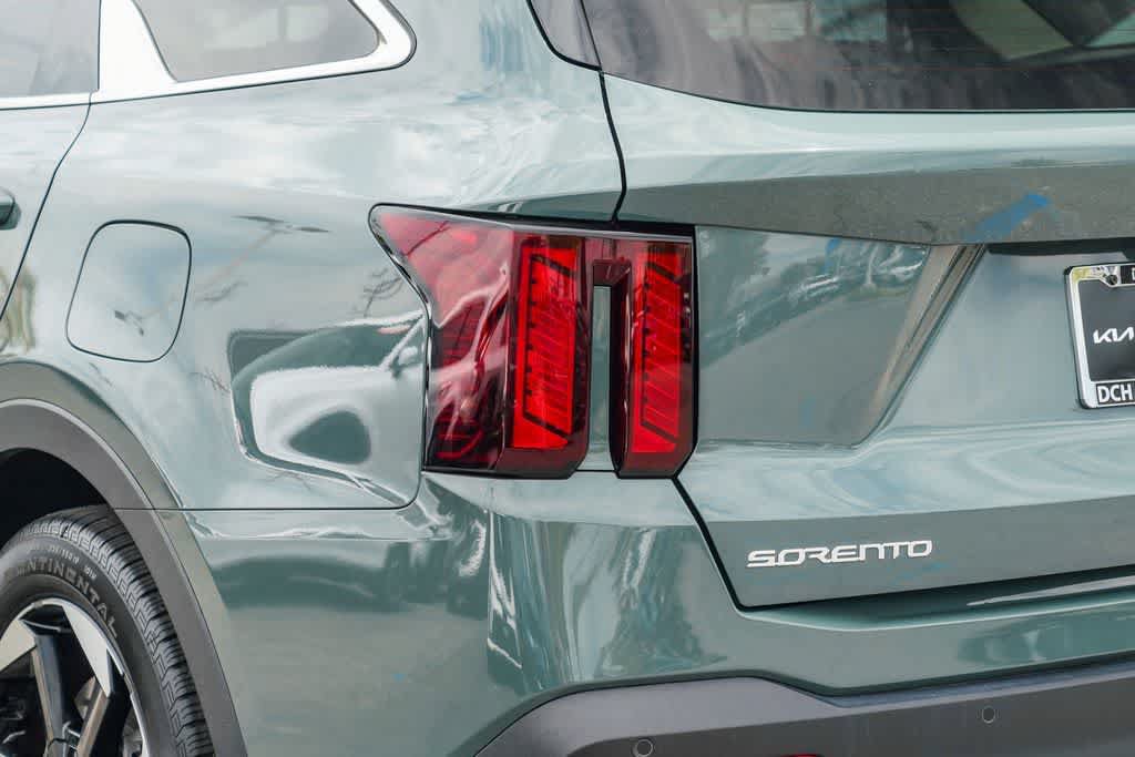 Certified 2025 Kia Sorento EX AWD/4WD image 7
