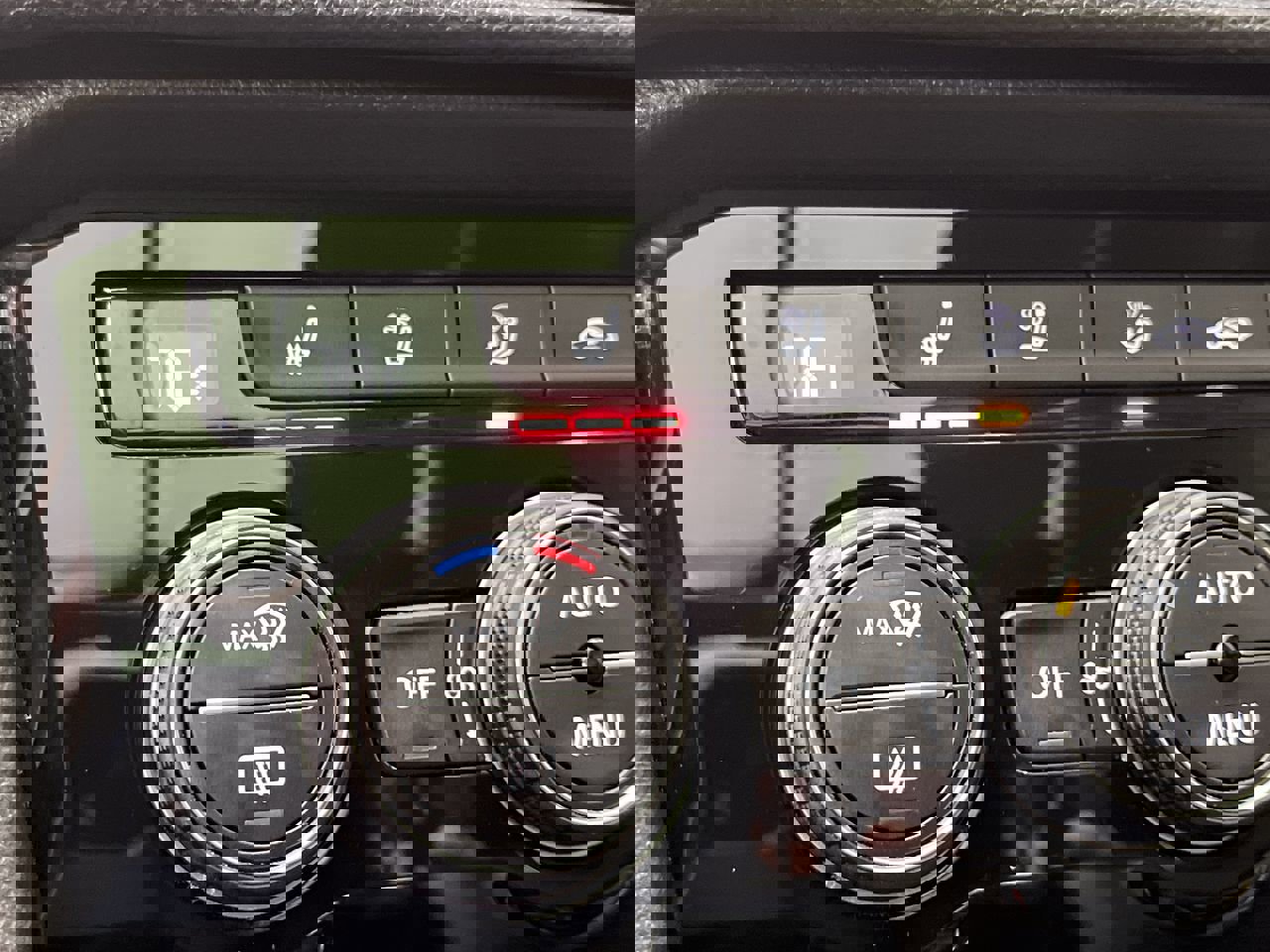 Used 2022 Volkswagen Taos SEL image 24