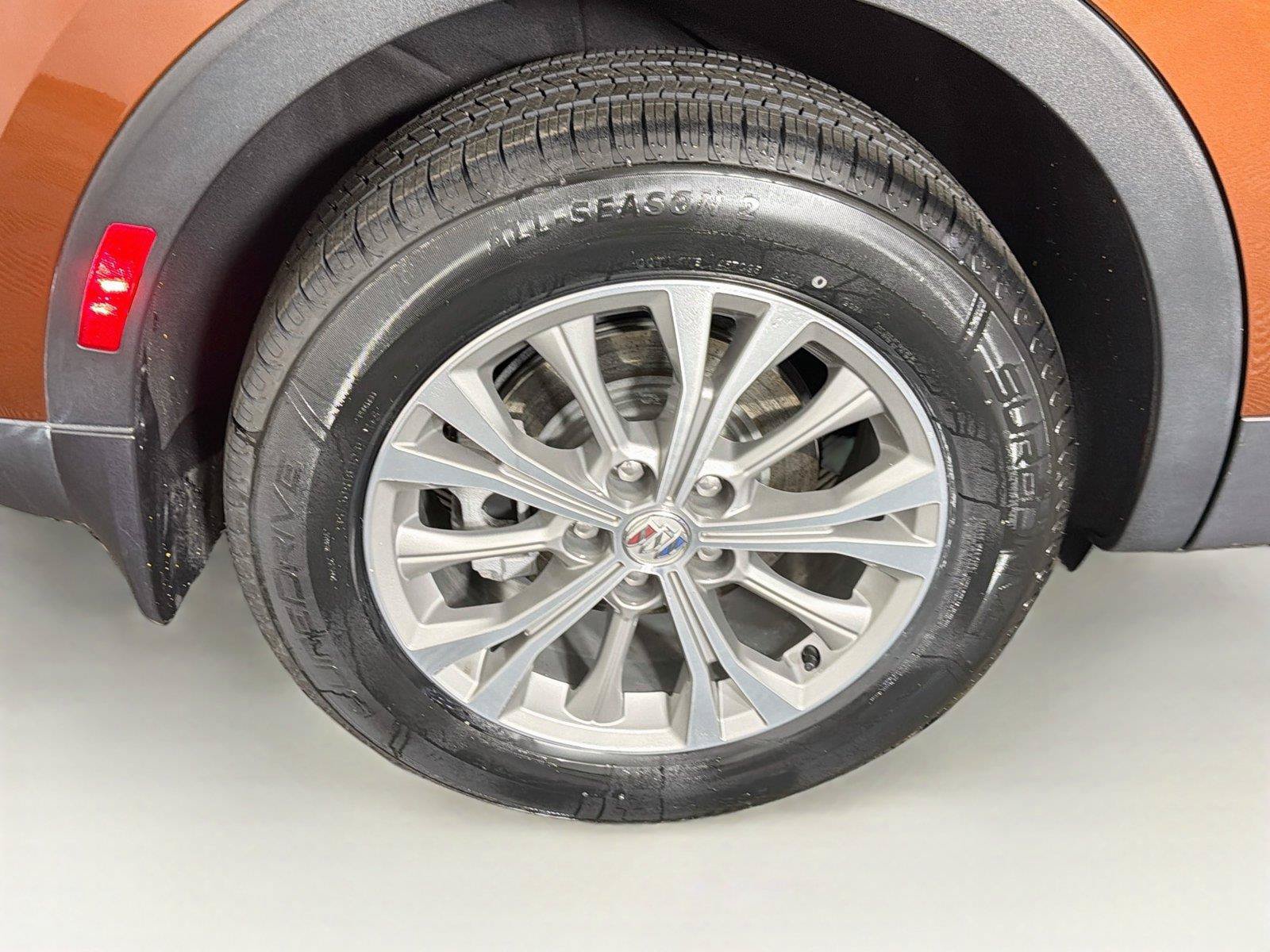 Used 2022 Buick Envision Preferred AWD/4WD image 35