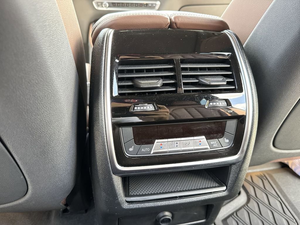 Used 2019 BMW X5 xDrive50i w/ M Sport Package AWD/4WD image 37