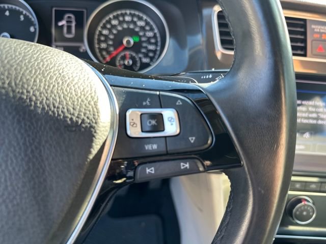 Certified 2019 Volkswagen Golf SE w/ Driver Assistance Package image 20