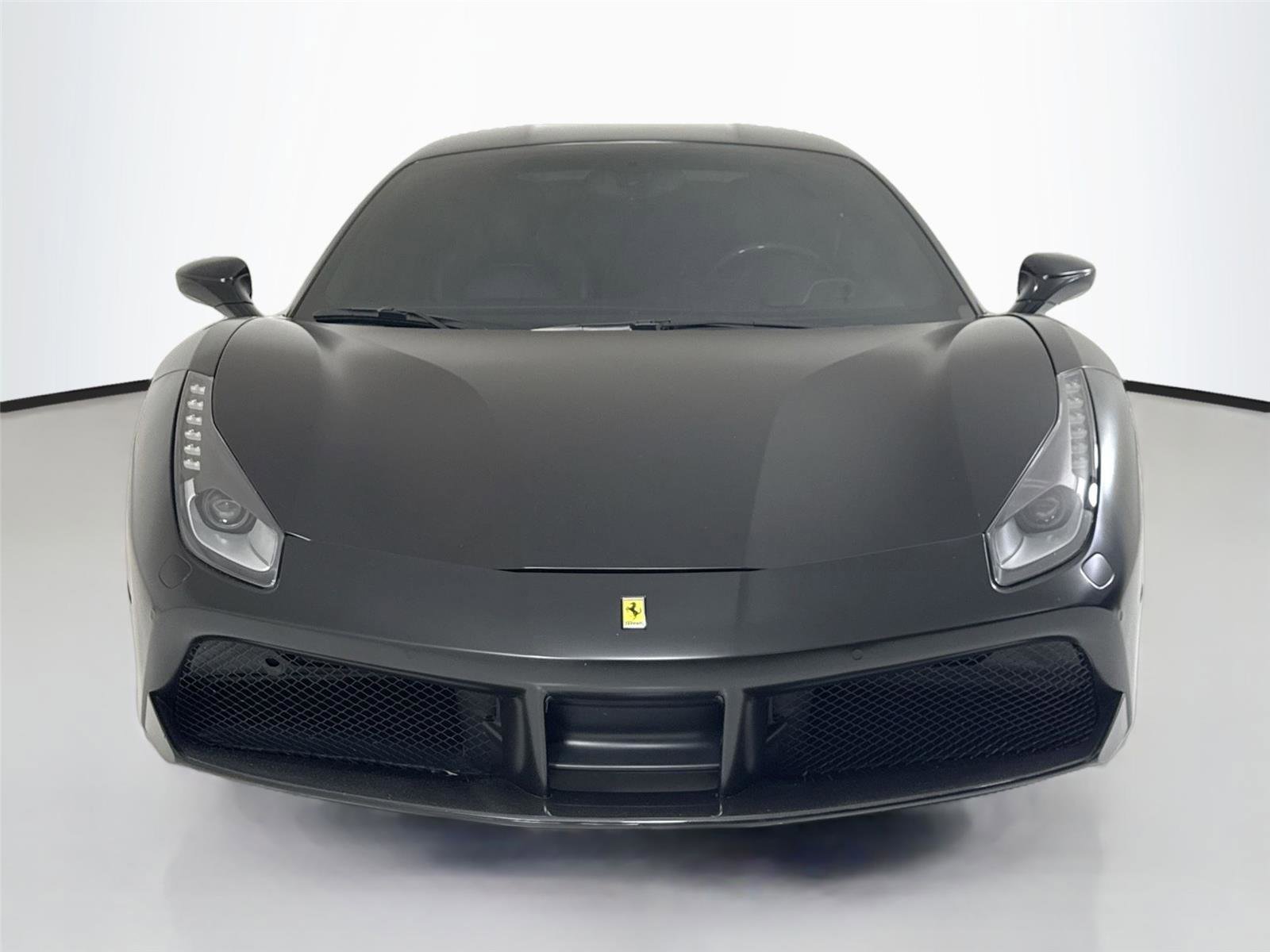 Used 2017 Ferrari 488 GTB RWD image 11