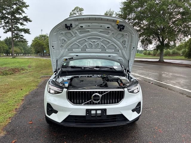 Used 2023 Volvo XC40 B5 Plus w/ Protection Package Premier AWD/4WD image 19
