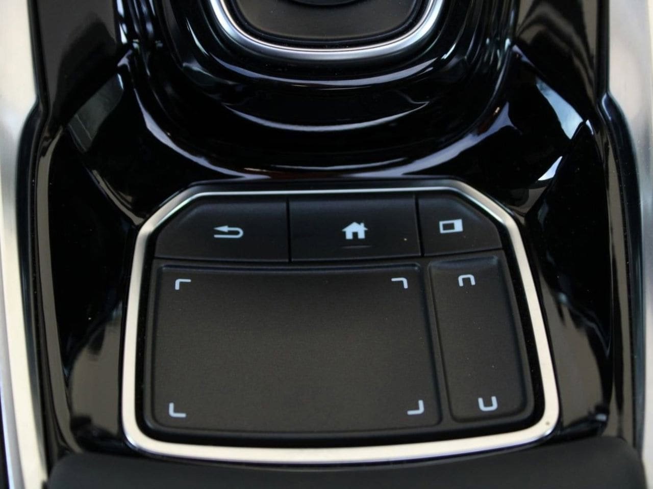 Used 2025 Acura RDX SH-AWD image 27