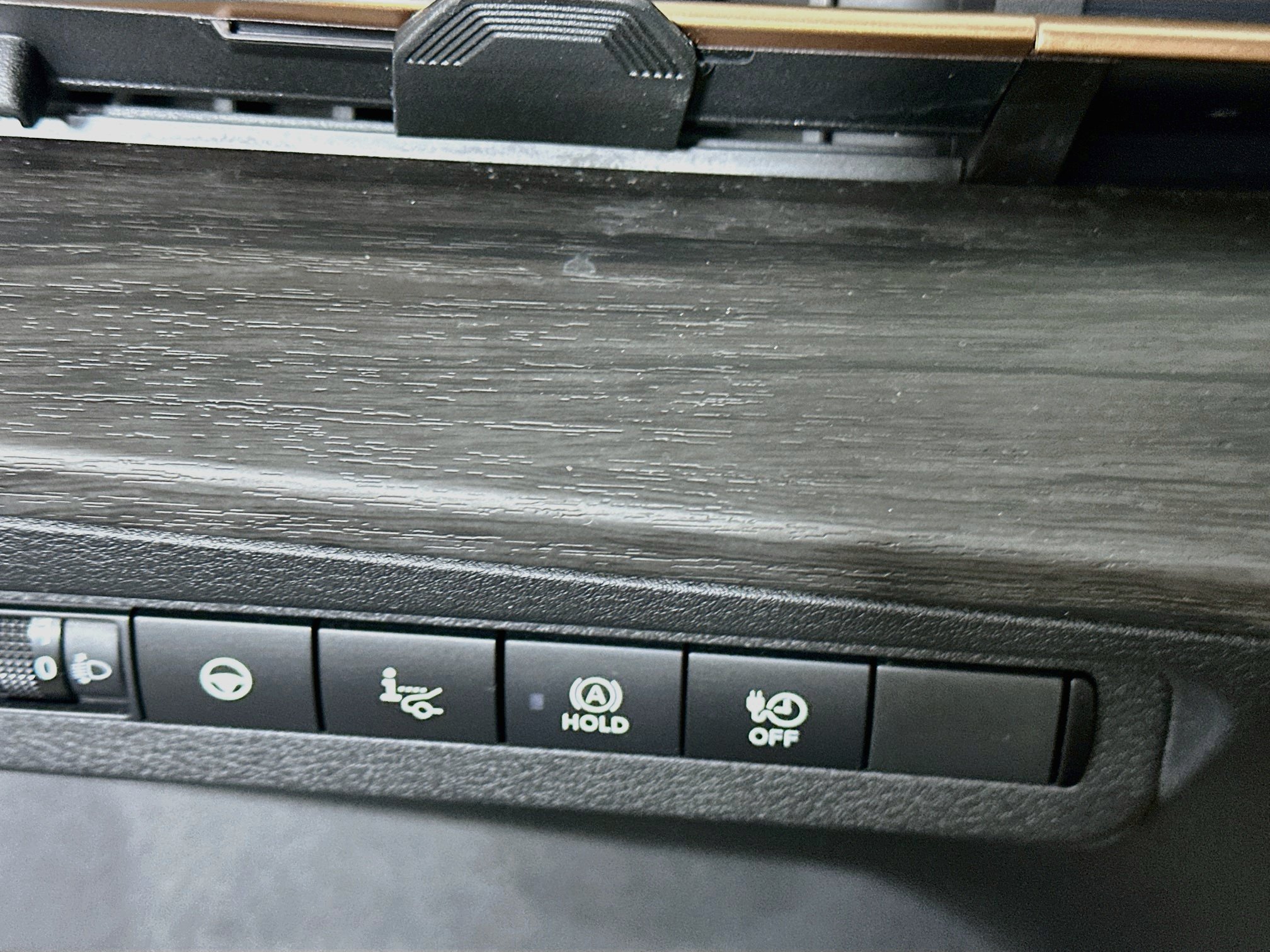 Used 2024 Nissan Ariya AWD image 17