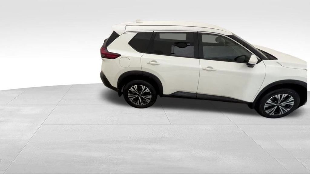 Used 2023 Nissan Rogue SV image 13