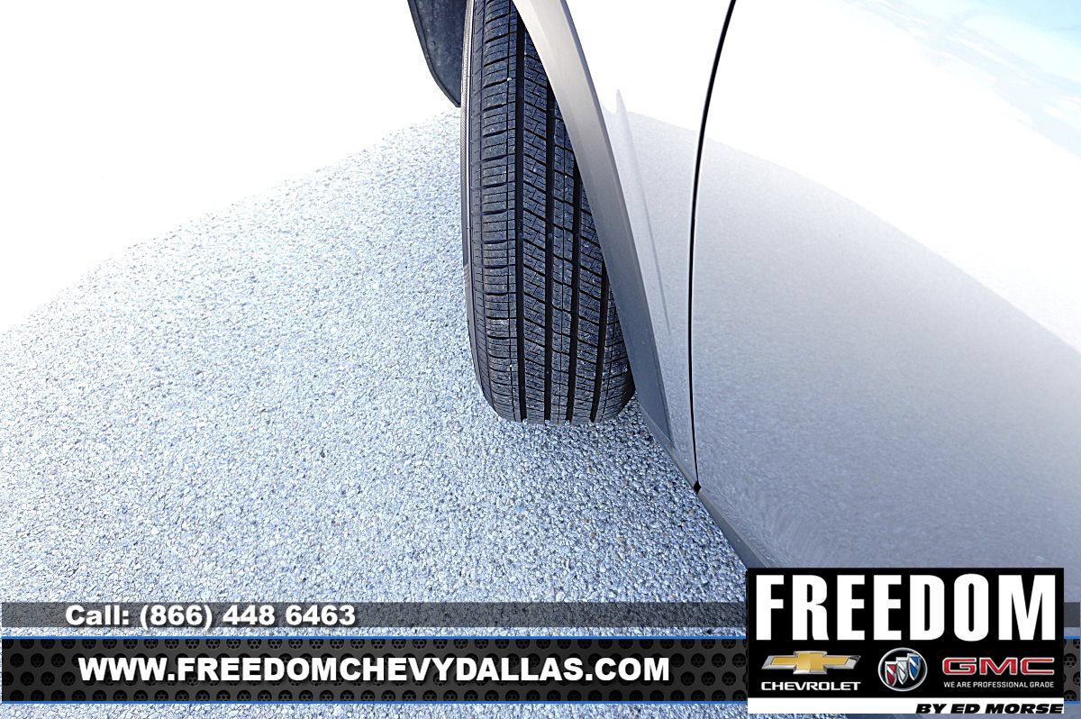 Used 2025 Chevrolet Trax LT w/ Driver Confidence Package FWD image 38