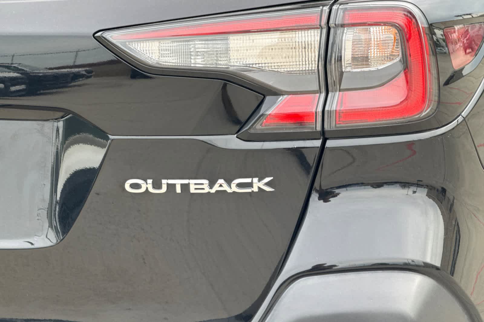Certified 2023 Subaru Outback Limited AWD/4WD image 27