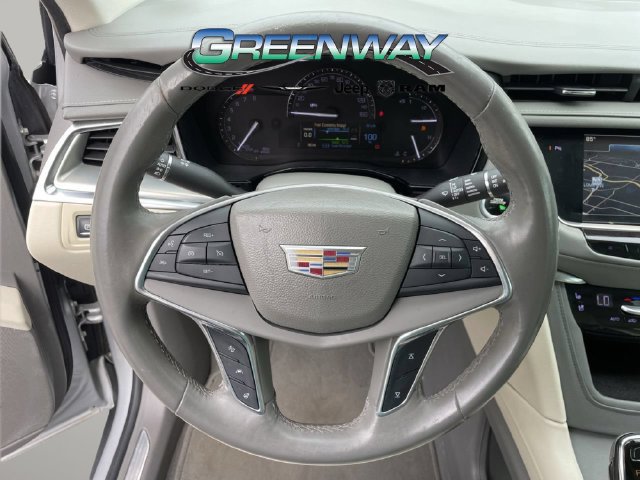 Used 2017 Cadillac XT5 Premium Luxury FWD image 31
