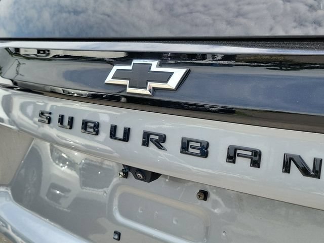 Certified 2025 Chevrolet Suburban Z71 AWD/4WD image 10