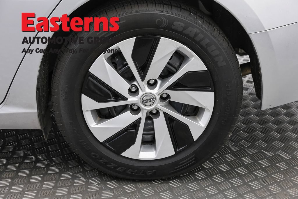 Used 2024 Nissan Altima 2.5 S FWD image 32