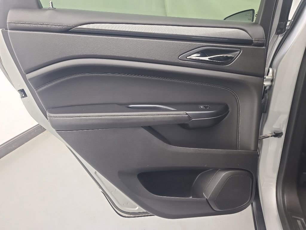 Used 2015 Cadillac SRX FWD image 19