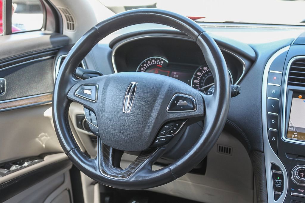 Used 2017 Lincoln MKX Reserve image 19