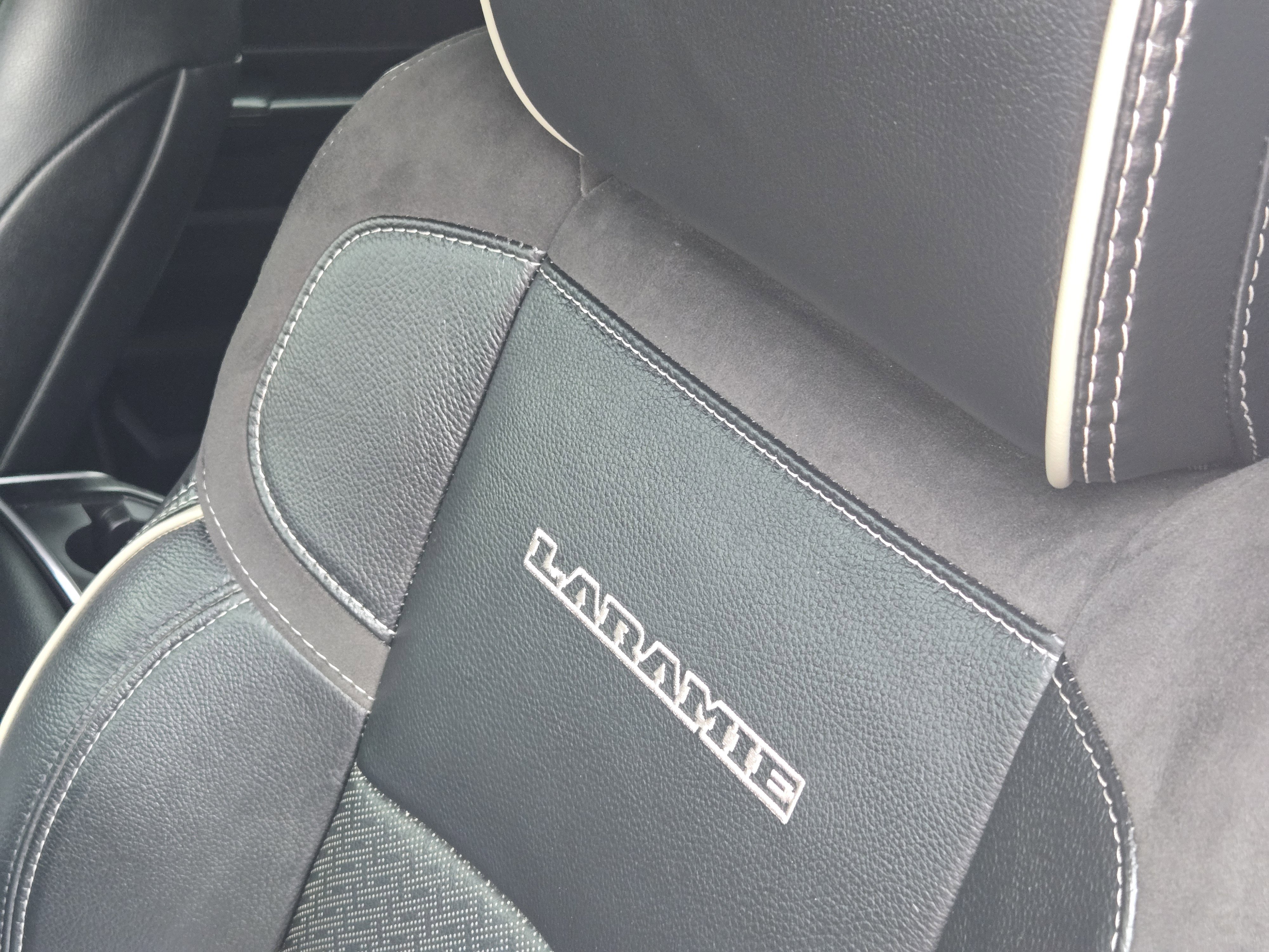 Used 2024 RAM 2500 Laramie w/ Night Edition image 18