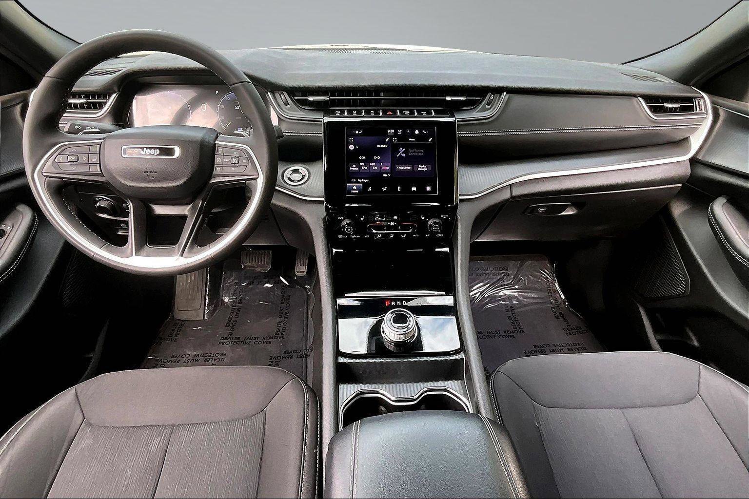 Certified 2025 Jeep Grand Cherokee Laredo X w/ Luxury Tech Group I AWD/4WD image 16