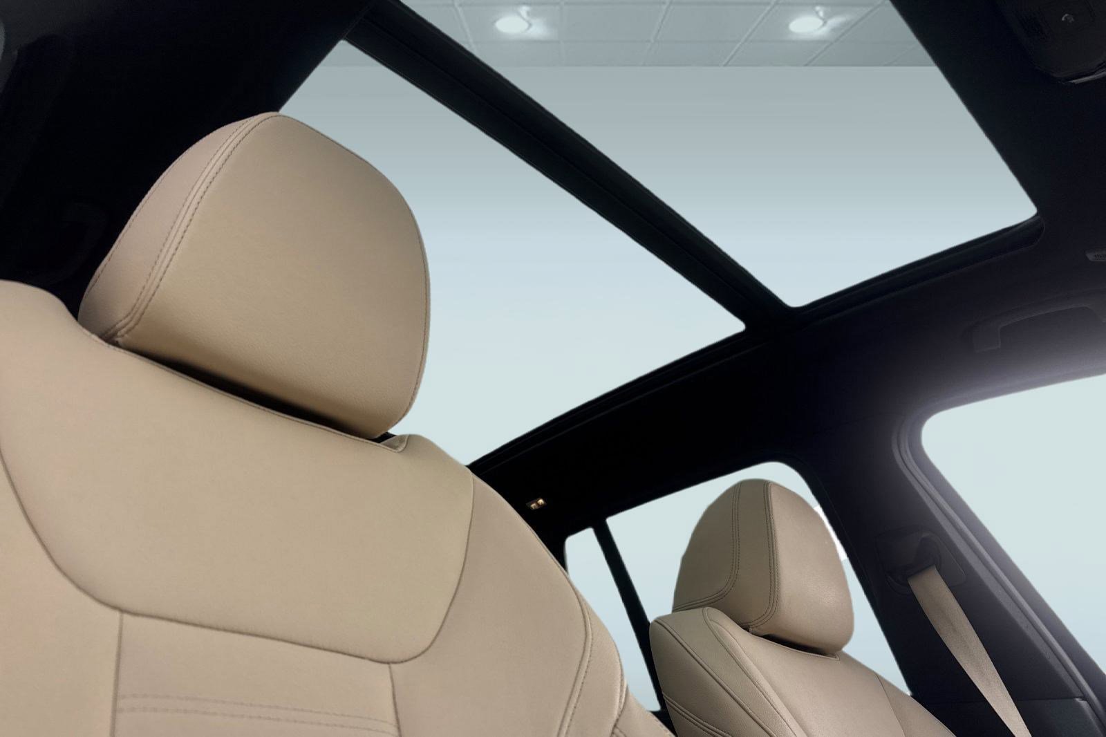 Used 2018 BMW X3 M40i image 14