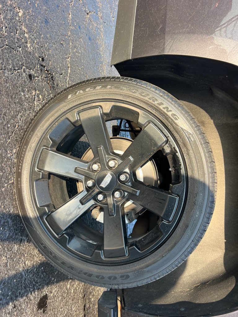 Used 2017 Cadillac Escalade Premium Luxury AWD/4WD image 45