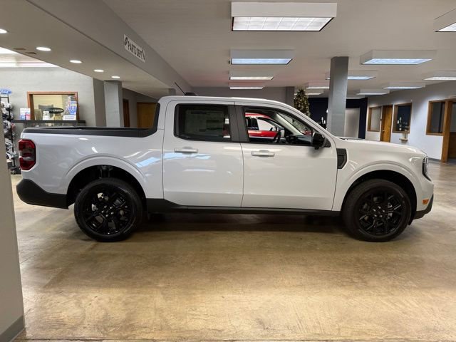 New 2025 Ford Maverick Lariat w/ Black Appearance Package image 4