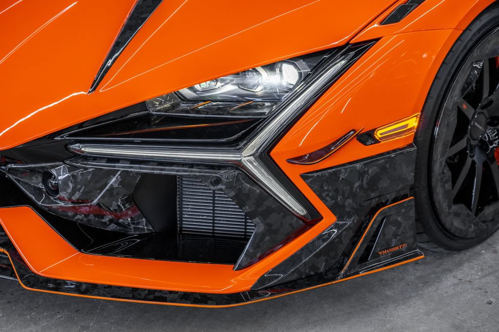 Used 2024 Lamborghini Revuelto AWD/4WD image 8