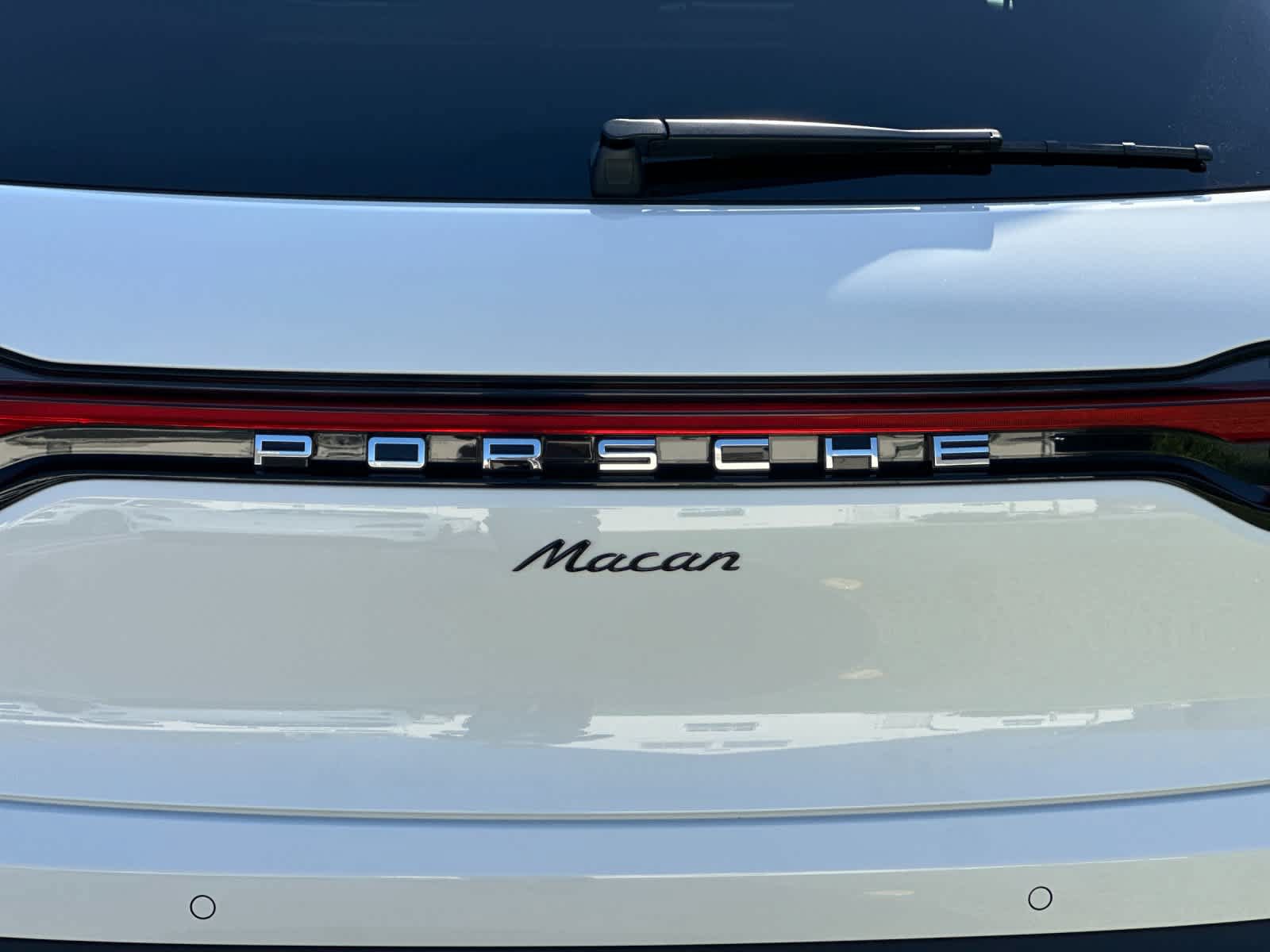 New 2026 Porsche Macan AWD/4WD image 32