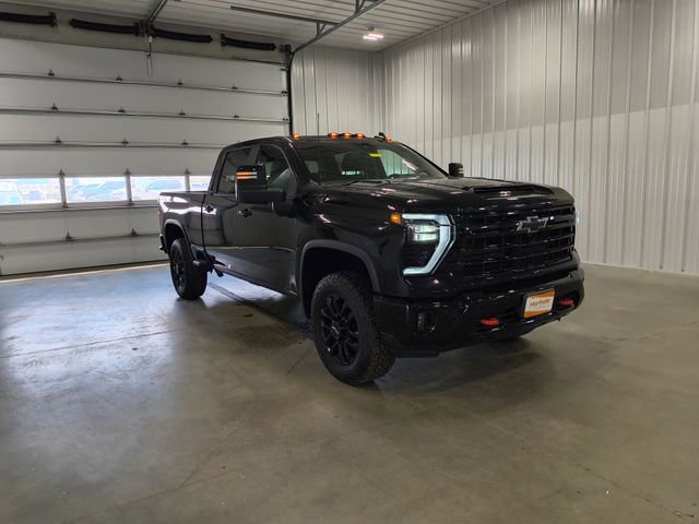 Used 2025 Chevrolet Silverado 3500 LT w/ Trail Boss Package AWD/4WD image 2