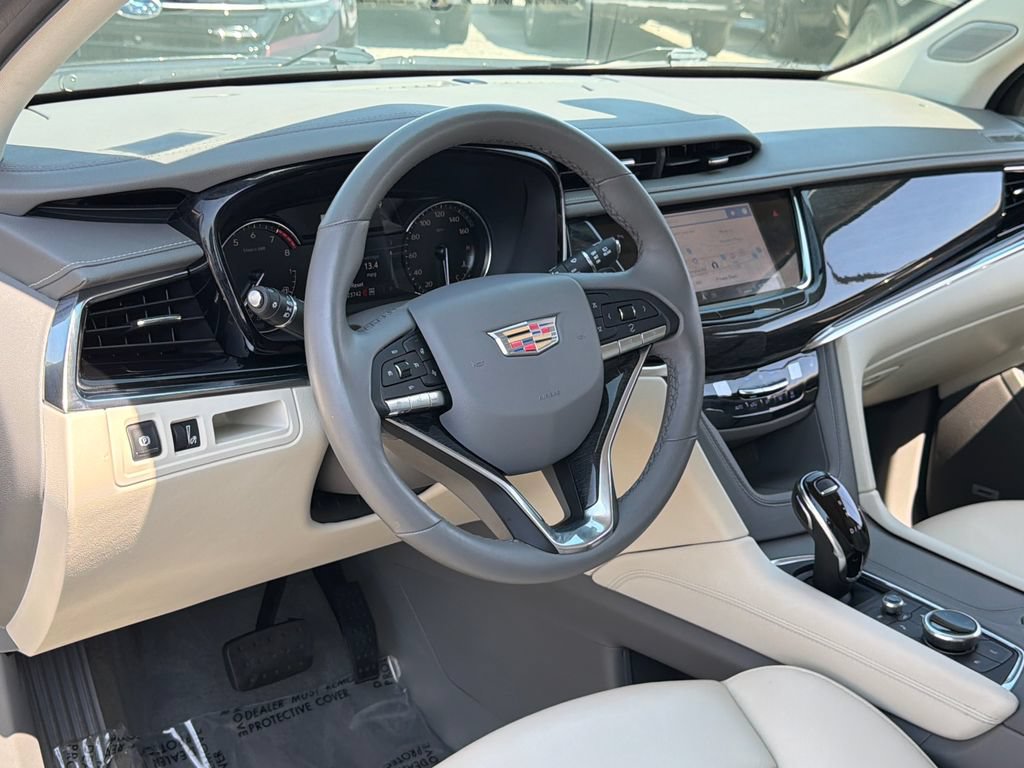 Used 2021 Cadillac XT6 Premium Luxury AWD/4WD image 27