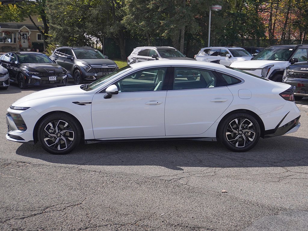 Used 2024 Hyundai Sonata SEL image 17