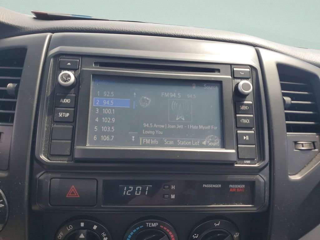 Used 2014 Toyota Tacoma 4x4 Regular Cab image 18