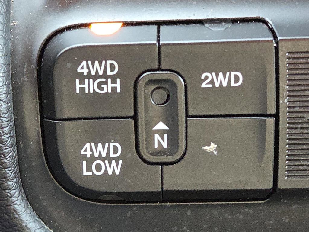 Used 2024 RAM 3500 Big Horn w/ Night Edition AWD/4WD image 5