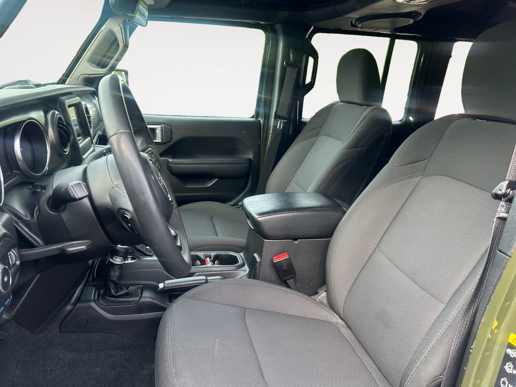 Used 2023 Jeep Wrangler Unlimited AWD/4WD image 9