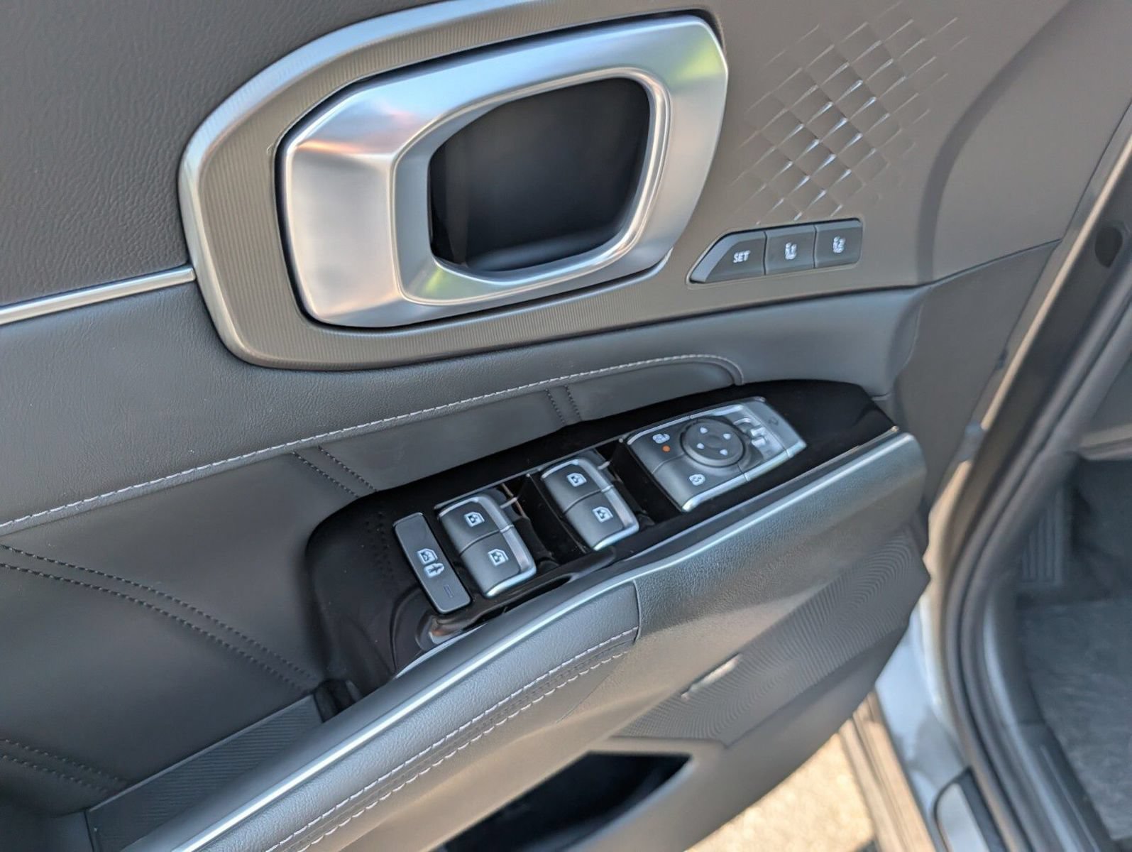 New 2026 Kia Sorento SX Prestige AWD/4WD image 34