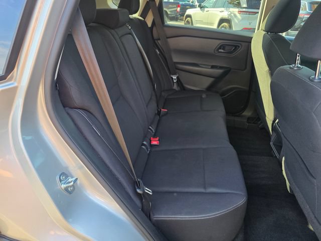 Used 2024 Nissan Rogue S AWD/4WD image 14