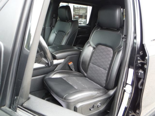 Used 2019 RAM 1500 Sport w/ Level 2 Equipment Group AWD/4WD image 4