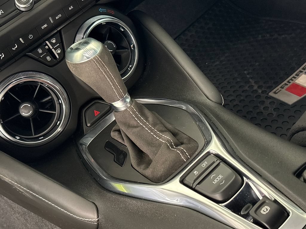 Used 2021 Chevrolet Camaro SS RWD image 20