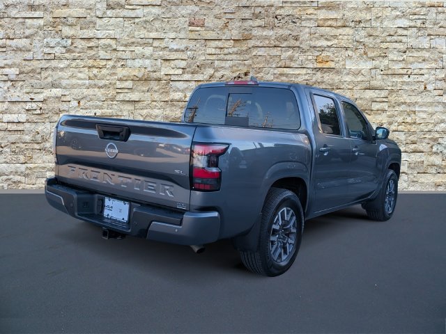 Used 2024 Nissan Frontier SL w/ Technology Package RWD image 7
