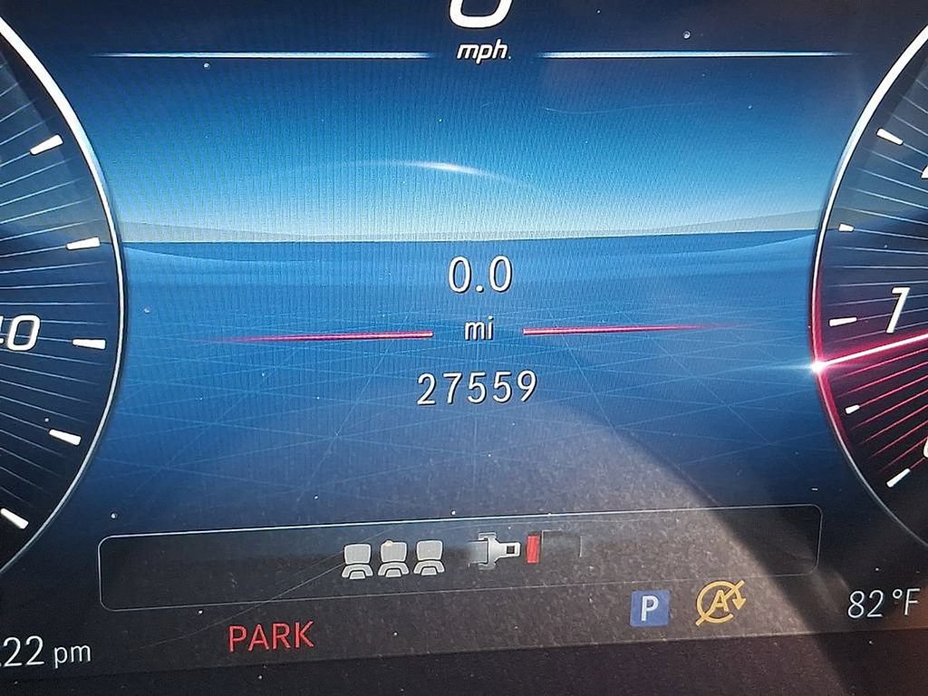 Used 2023 Mercedes-Benz GLC 300 4MATIC image 20