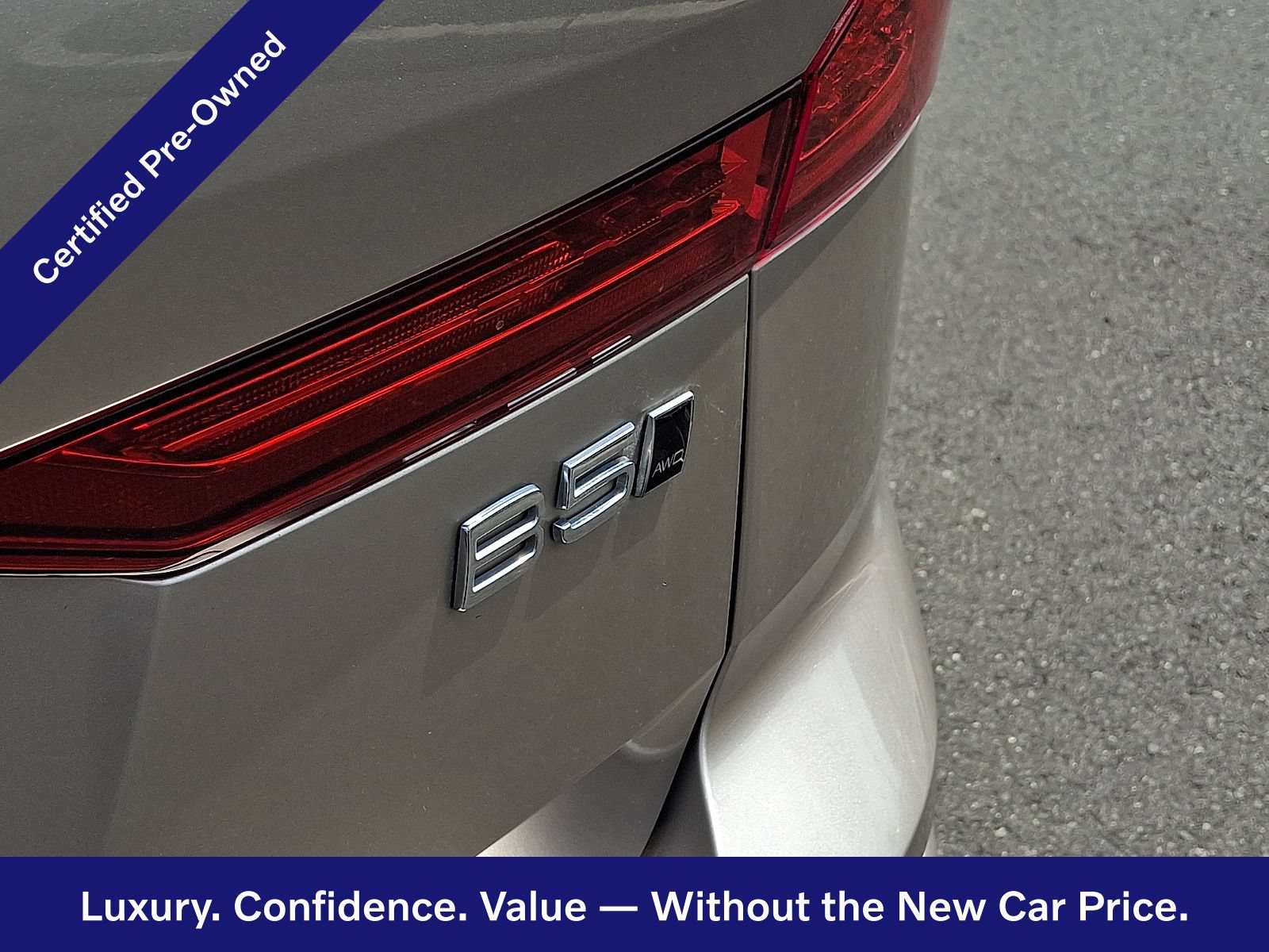 Certified 2024 Volvo XC60 B5 Plus w/ Protection Package Premier AWD/4WD image 31