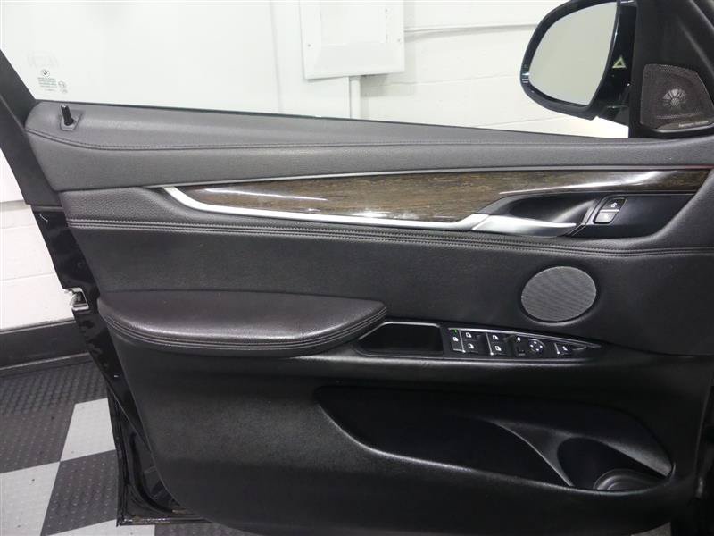 Used 2017 BMW X6 xDrive35i AWD/4WD image 18