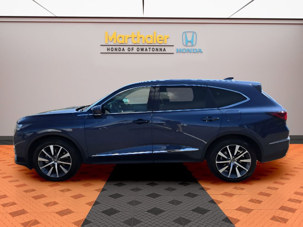 Used 2025 Acura MDX SH-AWD w/ Technology Package image 2
