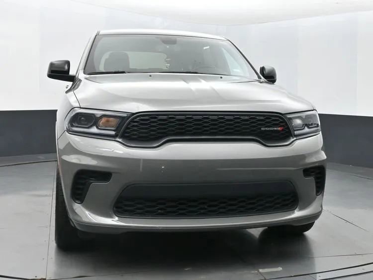 Used 2023 Dodge Durango GT image 3