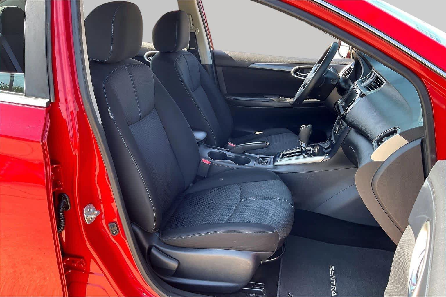 Used 2019 Nissan Sentra SR FWD image 8