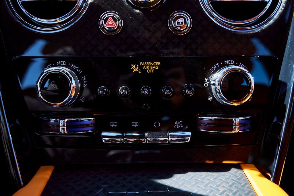 Used 2024 Rolls-Royce Cullinan Black Badge image 75