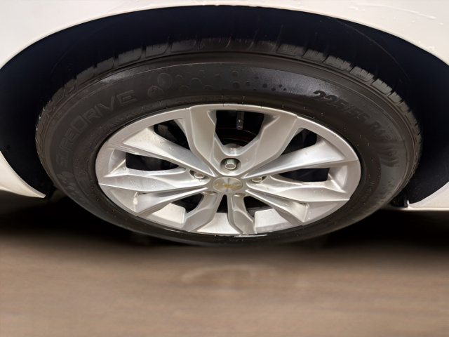 Used 2021 Chevrolet Malibu LT FWD image 10