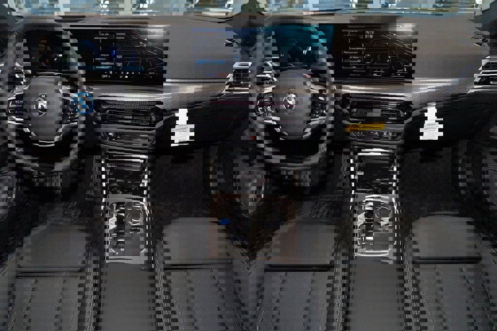 New 2026 BMW i4 xDrive40i w/ Premium Package image 38